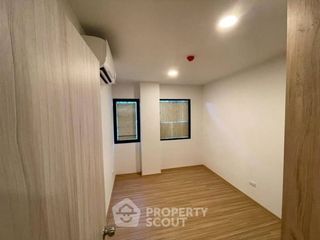 For sale 2 bedrooms condo in Wang Thonglang, Bangkok