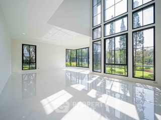 Casa en venta de 6 habitaciones en Bang Khen, Bangkok