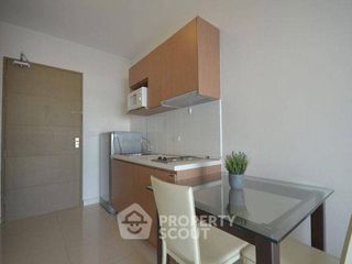 For sale 2 bedrooms condo in Phaya Thai, Bangkok