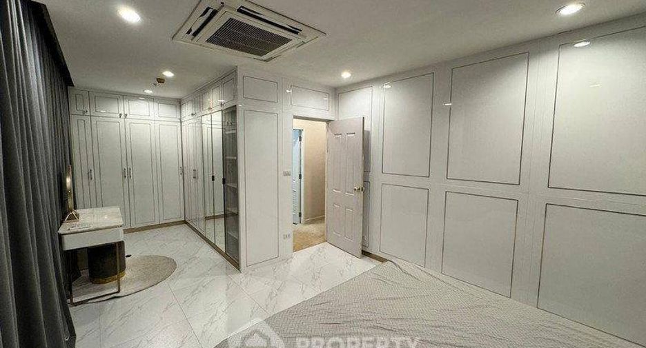 For sale 1 Beds condo in Bang Na, Bangkok