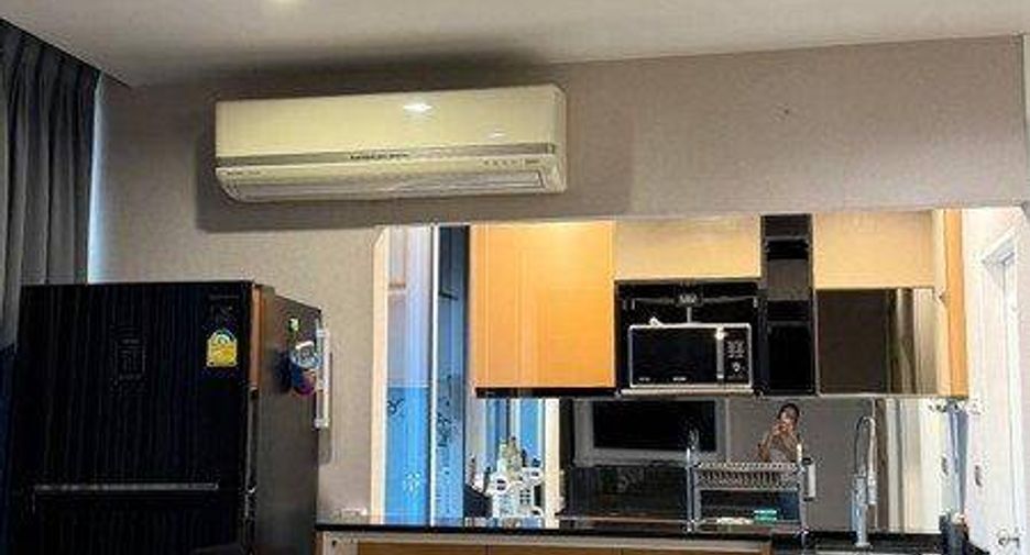 For sale 1 Beds condo in Bang Na, Bangkok