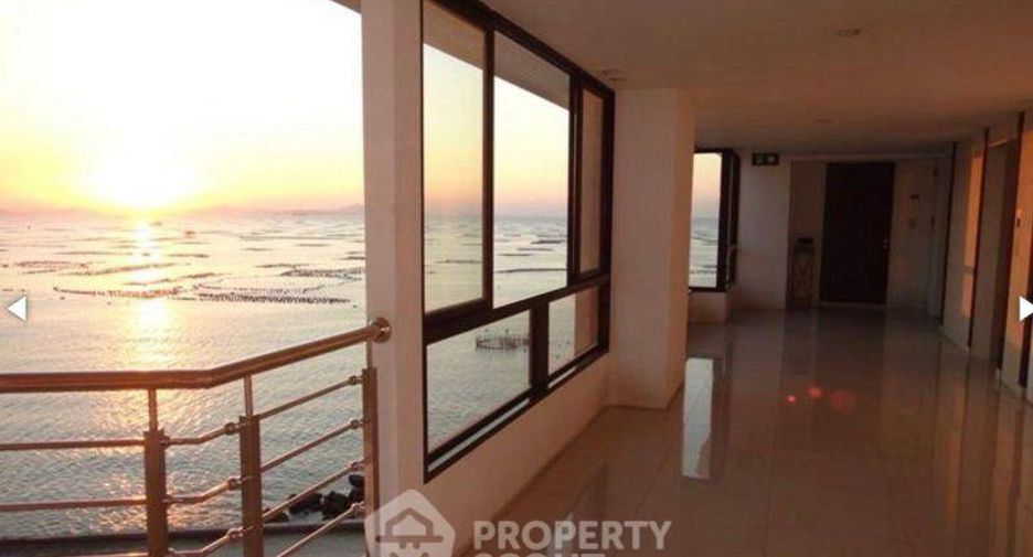 For sale 2 bedrooms condo in Si Racha, Chonburi