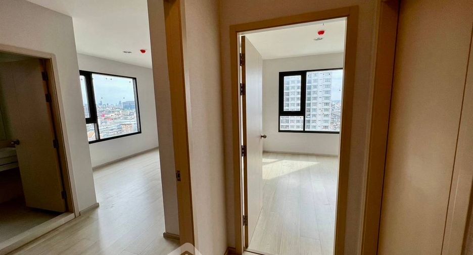 For sale 2 ベッドルーム condo in Bang Phlat, Bangkok