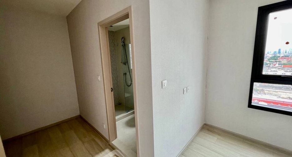 For sale 2 ベッドルーム condo in Bang Phlat, Bangkok