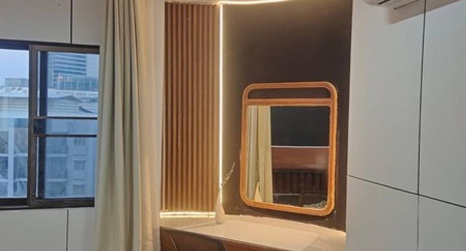 For sale 2 ベッドルーム condo in Huai Khwang, Bangkok