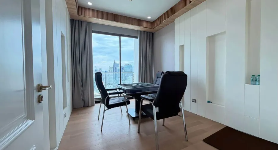 À vendre 4 chambres condo à Watthana, Bangkok
