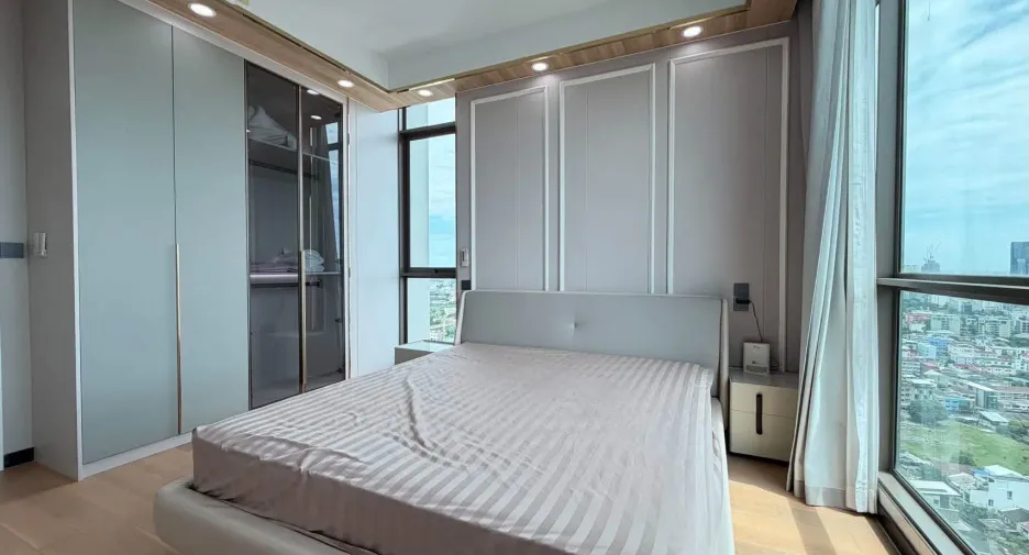À vendre 4 chambres condo à Watthana, Bangkok