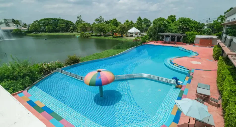For rent 4 bedrooms house in Lat Krabang, Bangkok