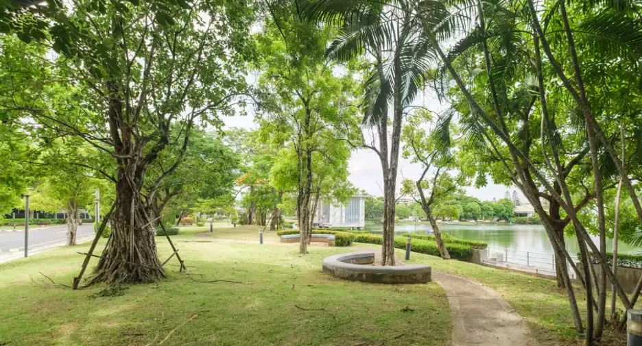 For rent 4 bedrooms house in Lat Krabang, Bangkok