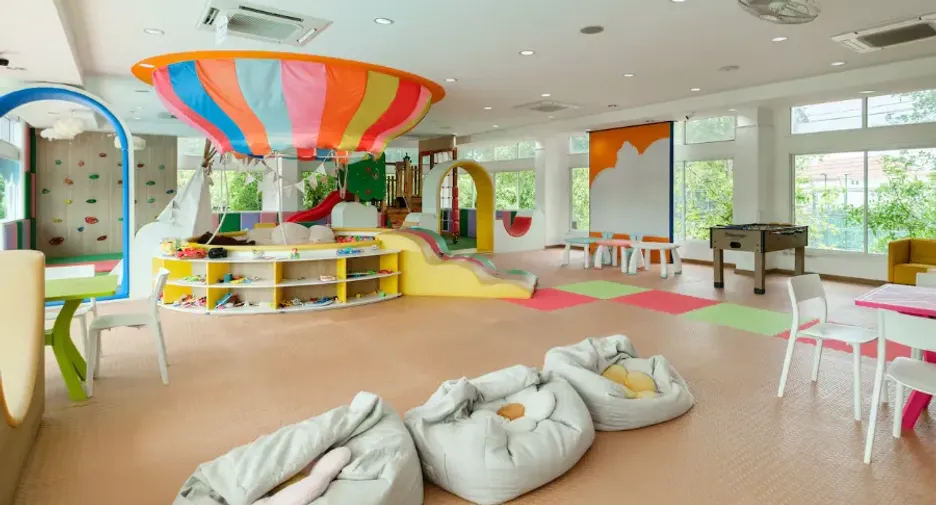 For rent 4 bedrooms house in Lat Krabang, Bangkok