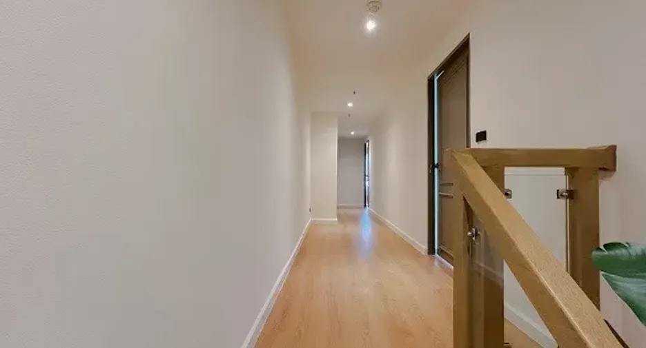 For sale 4 bedrooms condo in Watthana, Bangkok