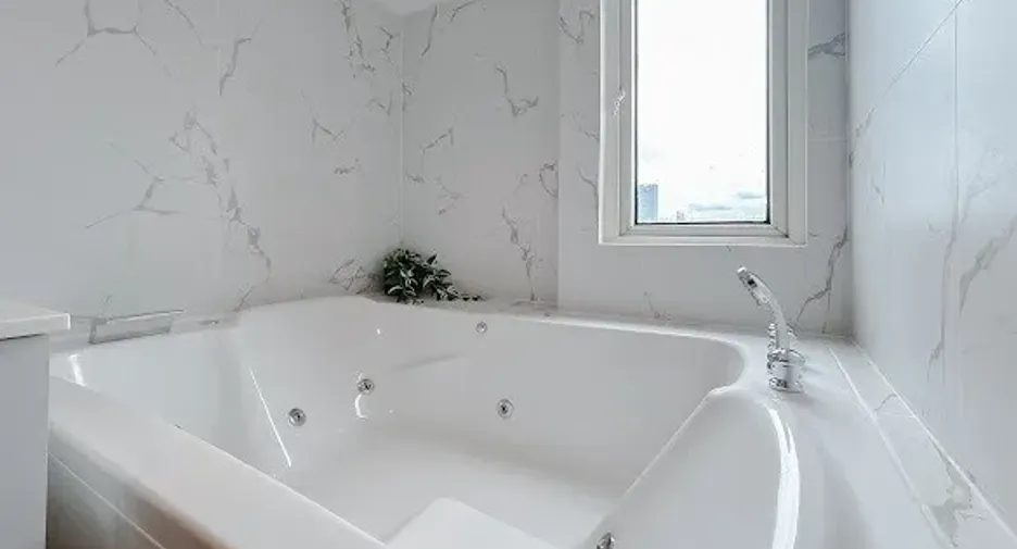 For sale 4 bedrooms condo in Watthana, Bangkok