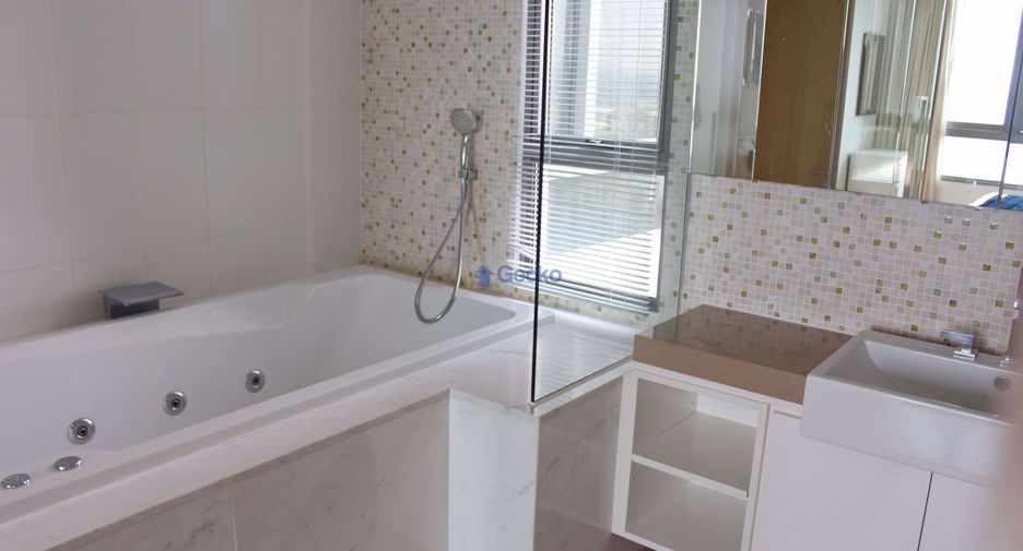 For rent 2 bedrooms condo in Bang Lamung, Chonburi