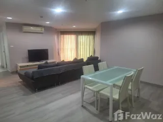 For rent 3 bedrooms condo in Huai Khwang, Bangkok
