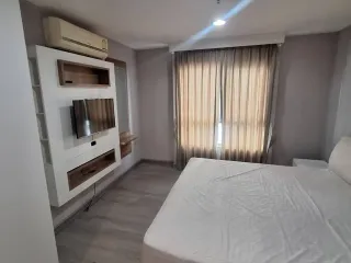 For rent 3 bedrooms condo in Huai Khwang, Bangkok