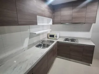 For rent 3 bedrooms condo in Huai Khwang, Bangkok