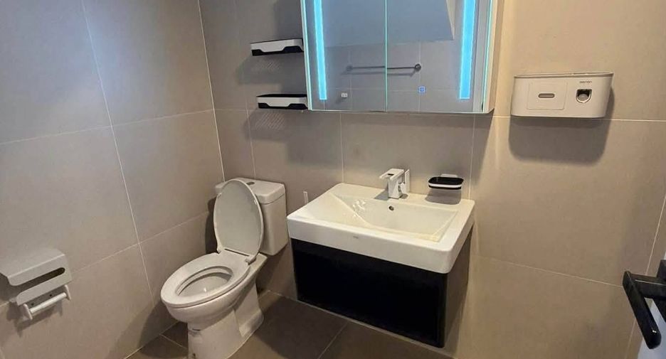 Продажа 3 спальни дом в Банг Ламунг, Чонбури