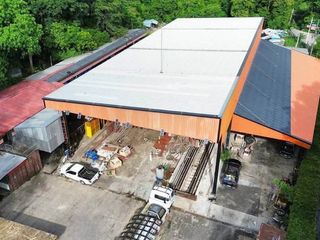 Casa en venta y en alquiler de 26 habitaciones en Si Racha, Chonburi