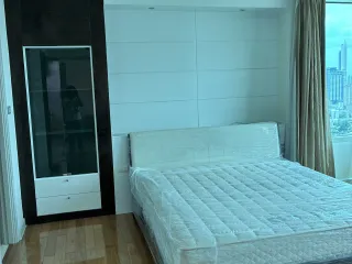 For sale 2 ベッドルーム condo in Bang Kho Laem, Bangkok