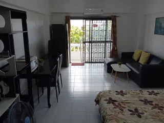 À louer studio condo à Bang Lamung, Chonburi
