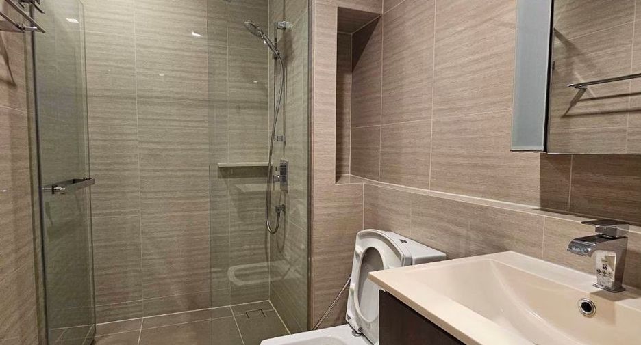 Продажа 1 кровать кондо в Хуаи Кхщанг, Бангкок