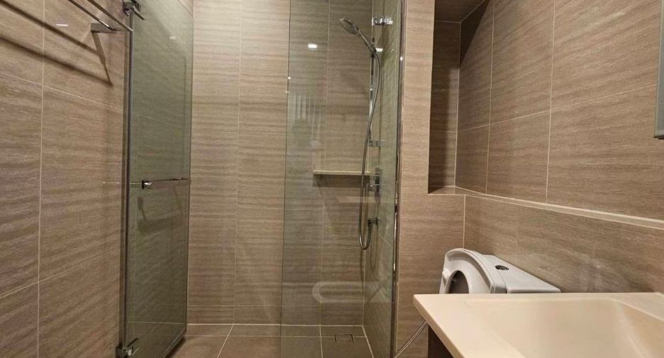 Продажа 1 кровать кондо в Хуаи Кхщанг, Бангкок