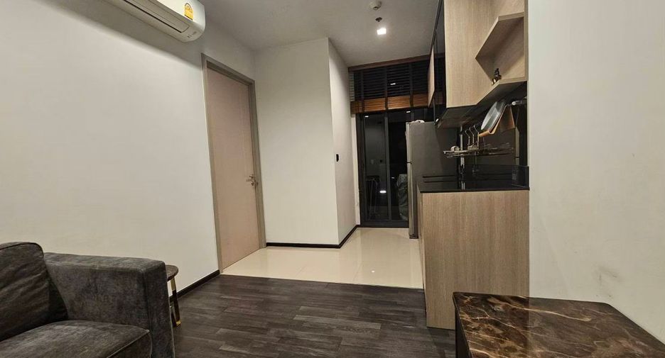 Продажа 1 кровать кондо в Хуаи Кхщанг, Бангкок