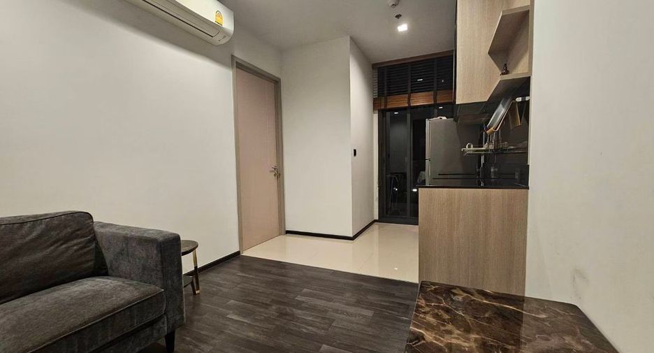 Продажа 1 кровать кондо в Хуаи Кхщанг, Бангкок