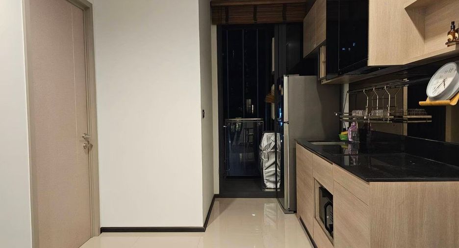 Продажа 1 кровать кондо в Хуаи Кхщанг, Бангкок