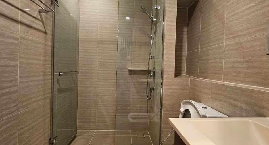 Продажа 1 кровать кондо в Хуаи Кхщанг, Бангкок