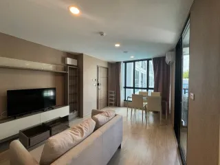 Condo en venta y en alquiler de 2 habitaciones en Bang Kho Laem, Bangkok