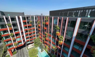 For sale studio condo in Phra Khanong, Bangkok