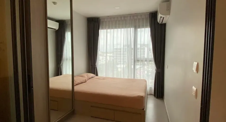 For sale studio condo in Phra Khanong, Bangkok