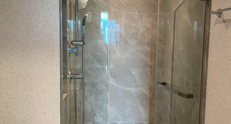 For sale studio condo in Phra Khanong, Bangkok