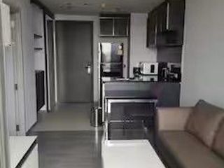 For rent 1 bed condo in Khlong San, Bangkok