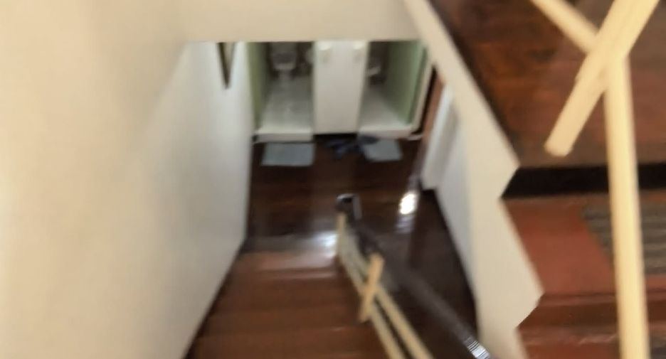 For rent 12 bedrooms hotel in Khlong Toei, Bangkok