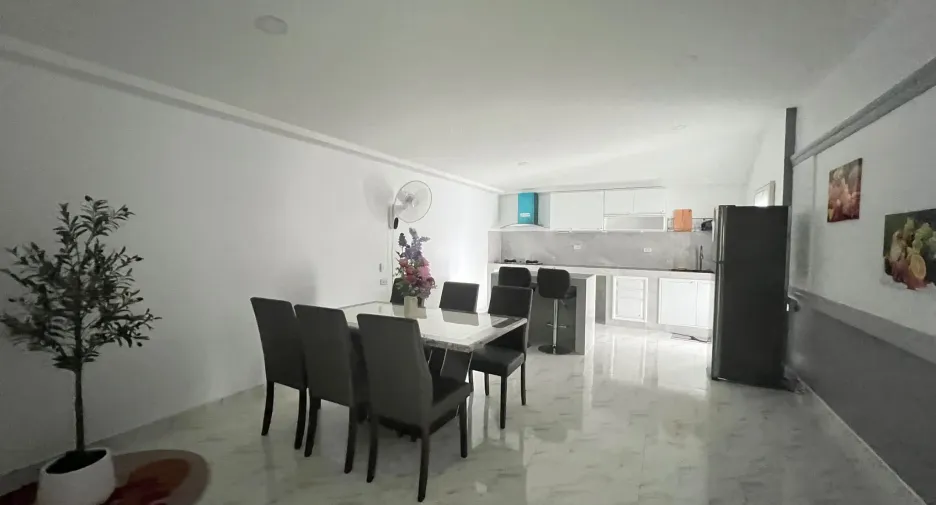 Haus zum Kauf mit 4 Zimmer in Bang Lamung, Chonburi