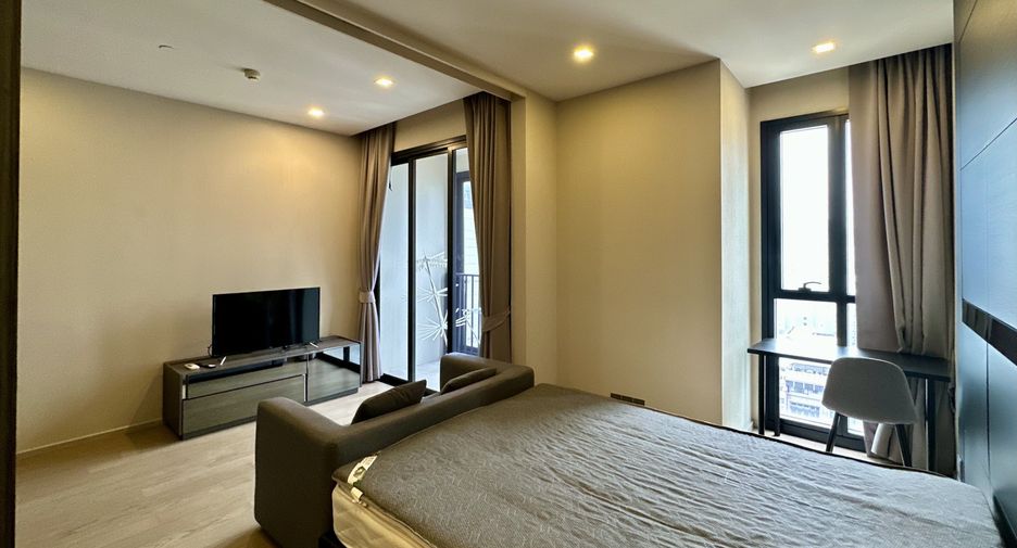 For rent 1 bed condo in Khlong Toei, Bangkok