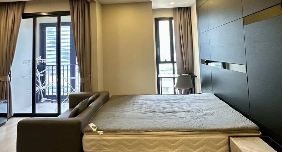 For rent 1 bed condo in Khlong Toei, Bangkok