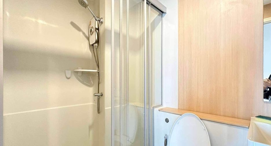 For rent 1 bed condo in Thon Buri, Bangkok