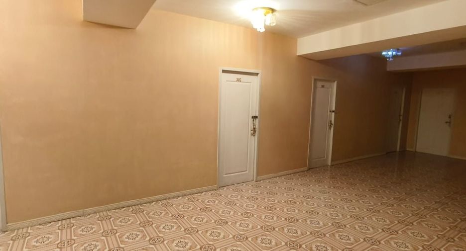 For rent 8 bedrooms hotel in Khlong Toei, Bangkok