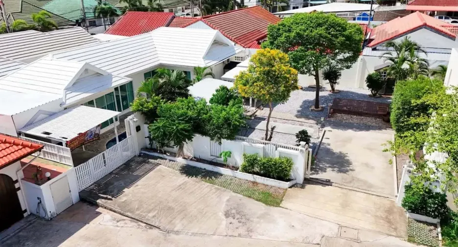 For sale 3 bedrooms house in Bang Lamung, Chonburi