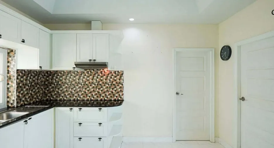 For sale 3 bedrooms house in Bang Lamung, Chonburi