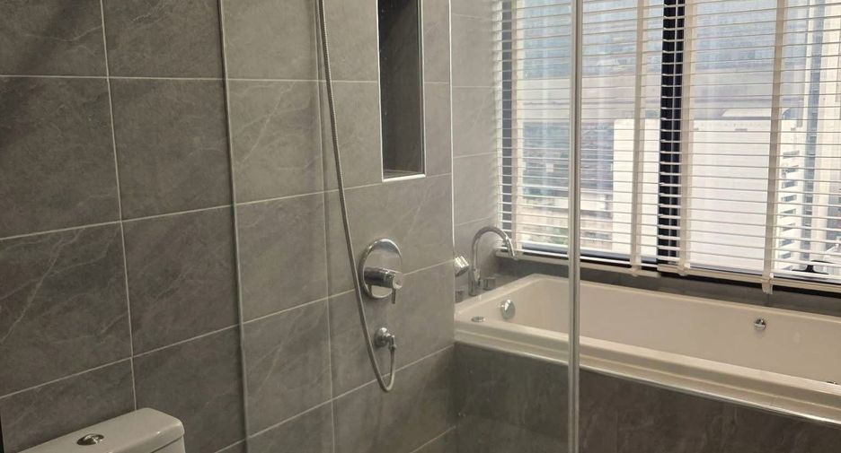 For sale and for rent 1 bed condo in Bang Rak, Bangkok