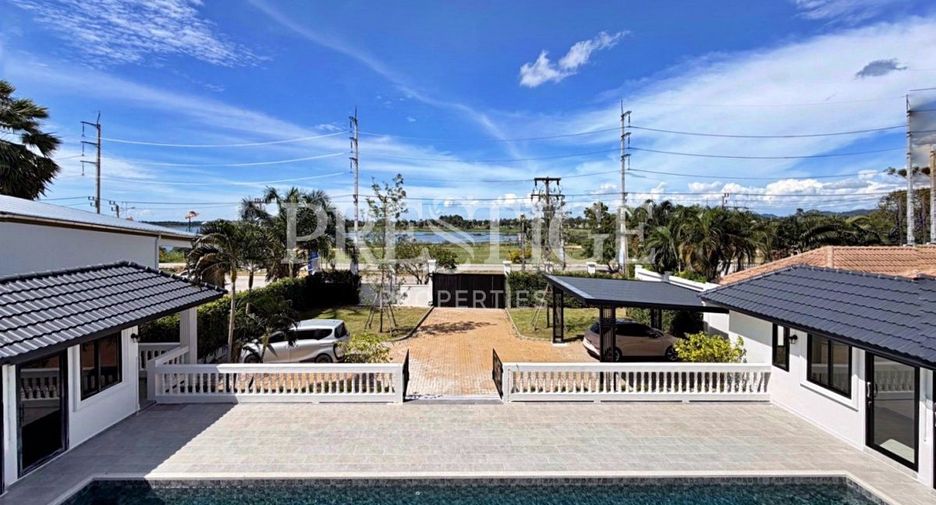 For rent 3 bedrooms house in Bang Lamung, Chonburi