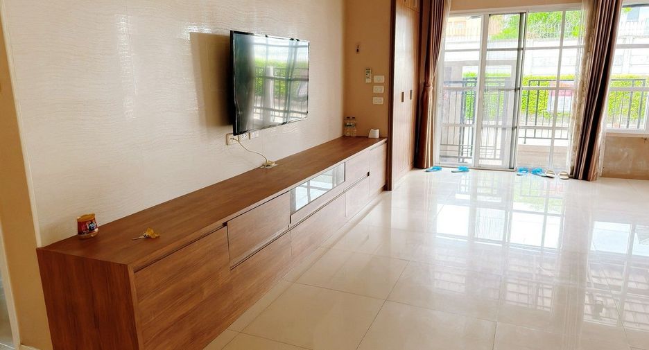 À vendre 3 chambres villa à Suan Luang, Bangkok