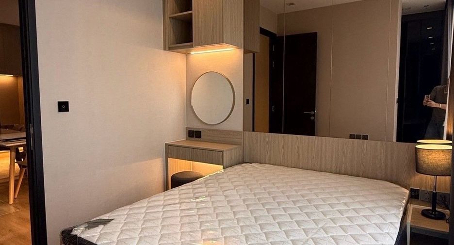 For rent 1 bed condo in Phaya Thai, Bangkok