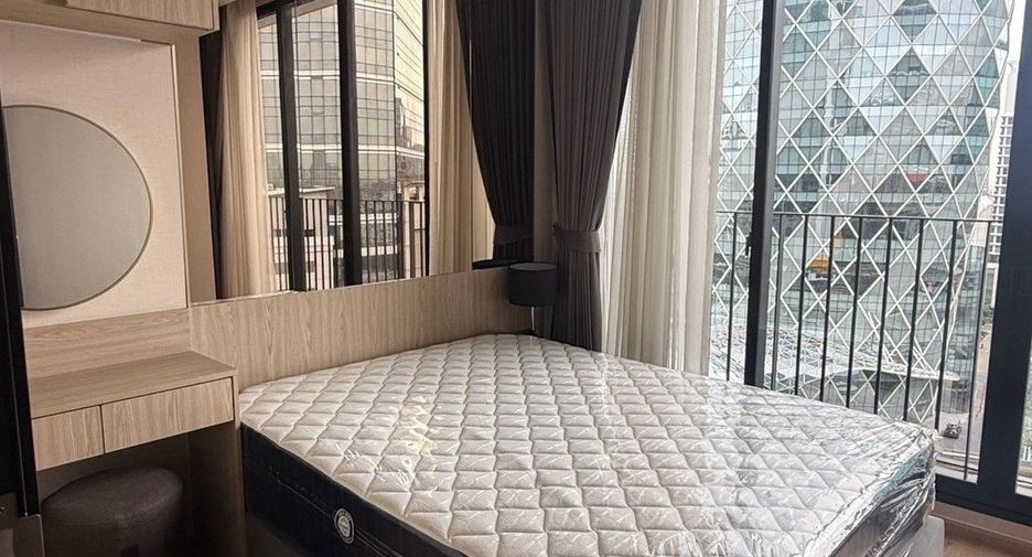For rent 1 bed condo in Phaya Thai, Bangkok