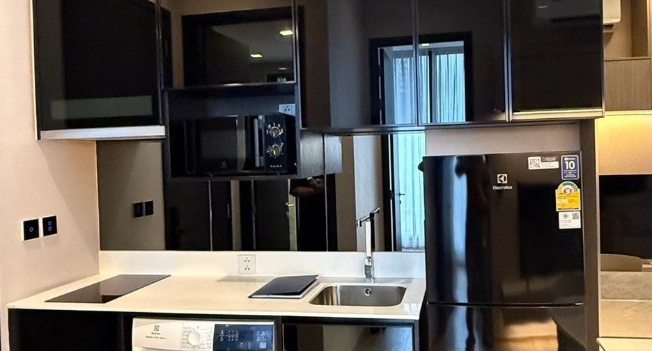 For rent 1 bed condo in Phaya Thai, Bangkok