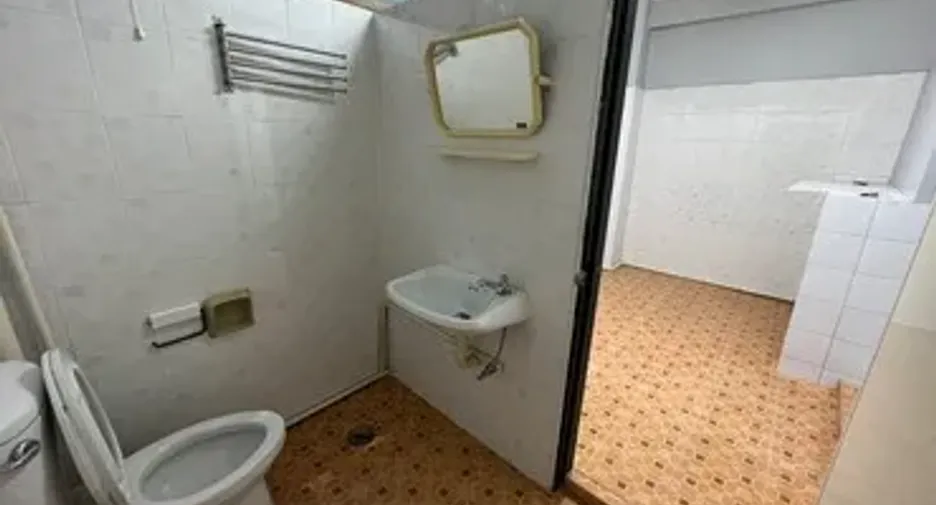 Аренда 2 спальни таунхаус в Щаттхана, Бангкок